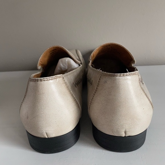 Steve Madden distressed look shoes - Picture 3 of 4